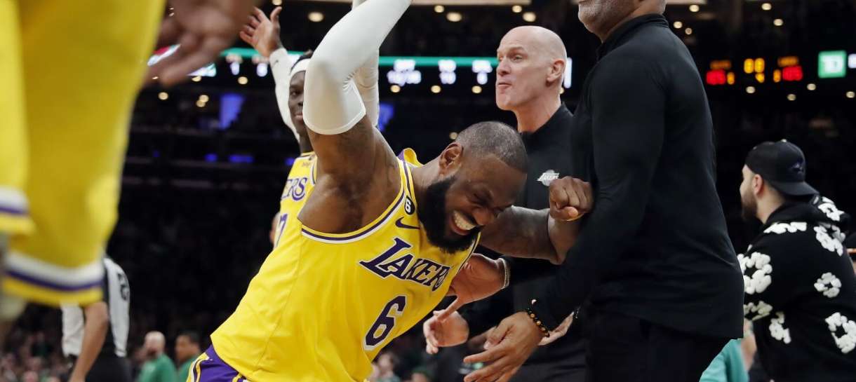 NBA: Lakers perde para Celtics na prorrogação em partida marcada por erros da arbitragem