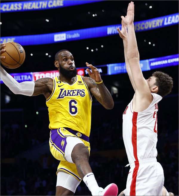 NBA: LeBron tem recorde de pontos em vitória muito necessária do Lakers