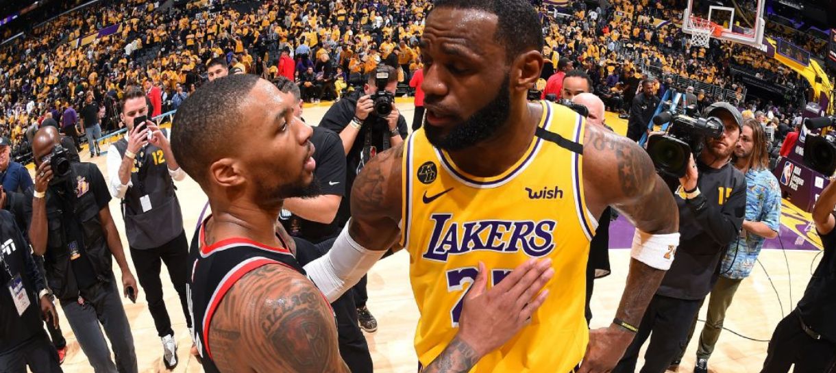 NBA: LeBron James se rende a atuação gigante de Damian Lillard