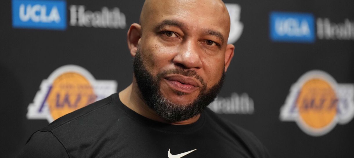 NBA: Lakers vai fazer testes com dois pivôs nesta semana