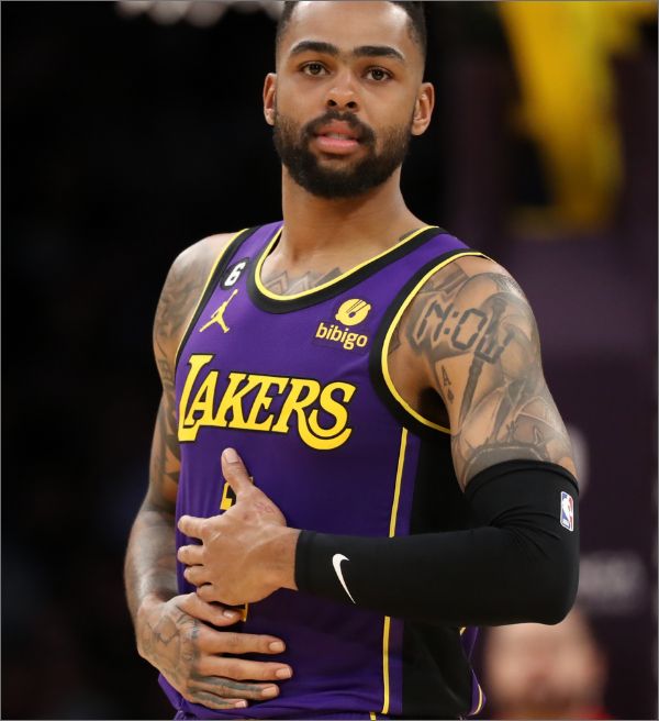 D’Angelo Russell se empolga após vitória do Lakers e manda recado pro resto da NBA