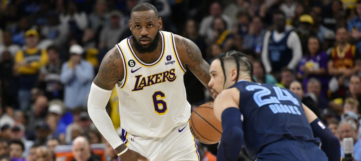 NBA: Lakers domina Grizzlies e volta a liderar a série de playoffs