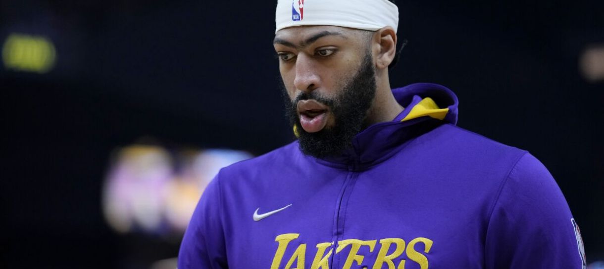 NBA: Anthony Davis vai entrar em quadra para o jogo 6 entre Lakers e Warriors?