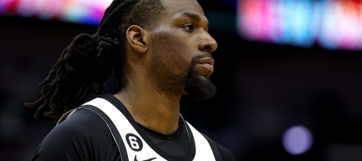 NBA: Lakers teria interesse em pivô do Wolves