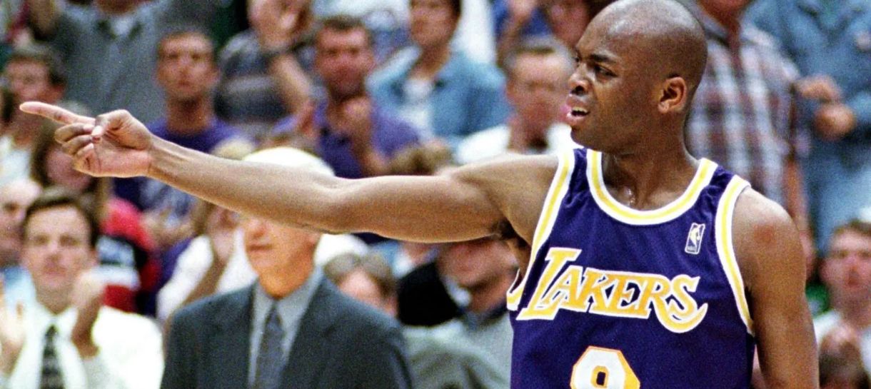 NBA: Robert Horry sai em defesa e Nick Van Exel por conta de história antiga no Lakers