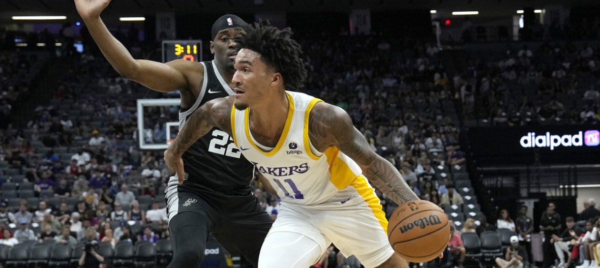 NBA: Lakers perde para Spurs na segunda partida da California Classic