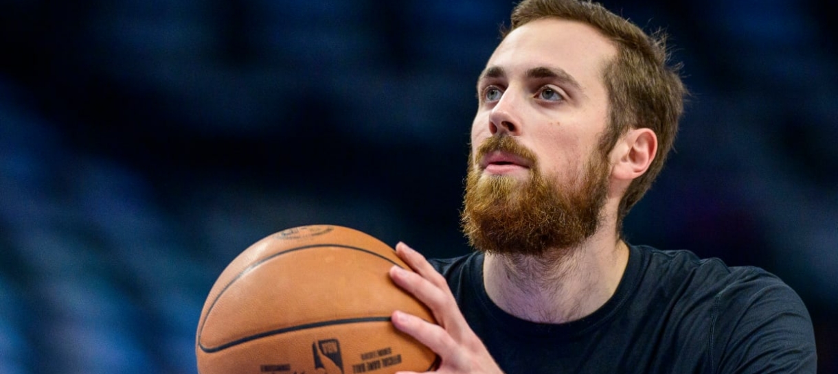 NBA: Velho conhecido pode retornar para posição de pivô no Lakers