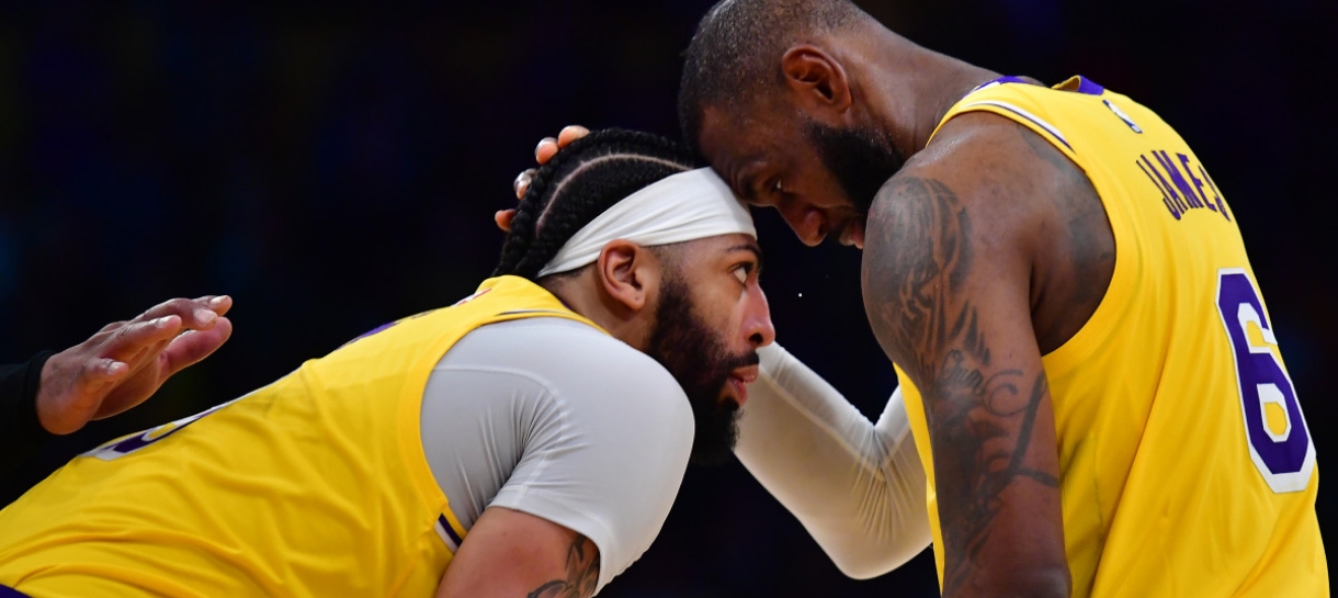 NBA: O que o novo contrato de Anthony Davis com o Lakers significa para LeBron James