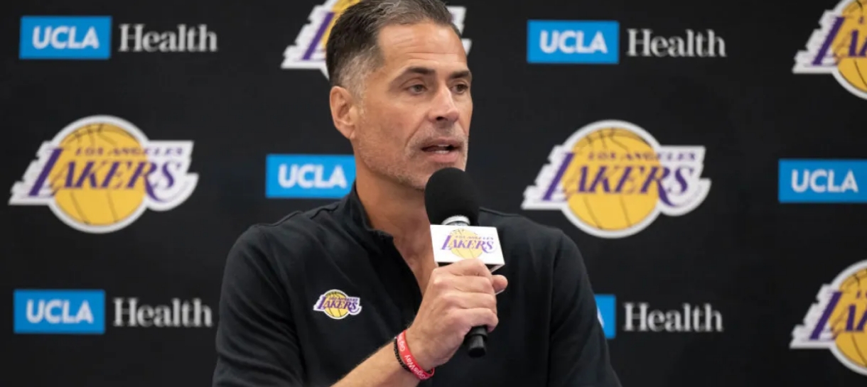 NBA: Lakers pode anunciar seu último jogador do elenco nas próximas horas