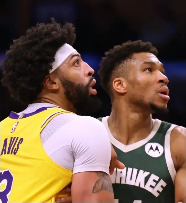 NBA: Giannis Antetokounmpo reage a extensão milionária de Anthony Davis com o Lakers
