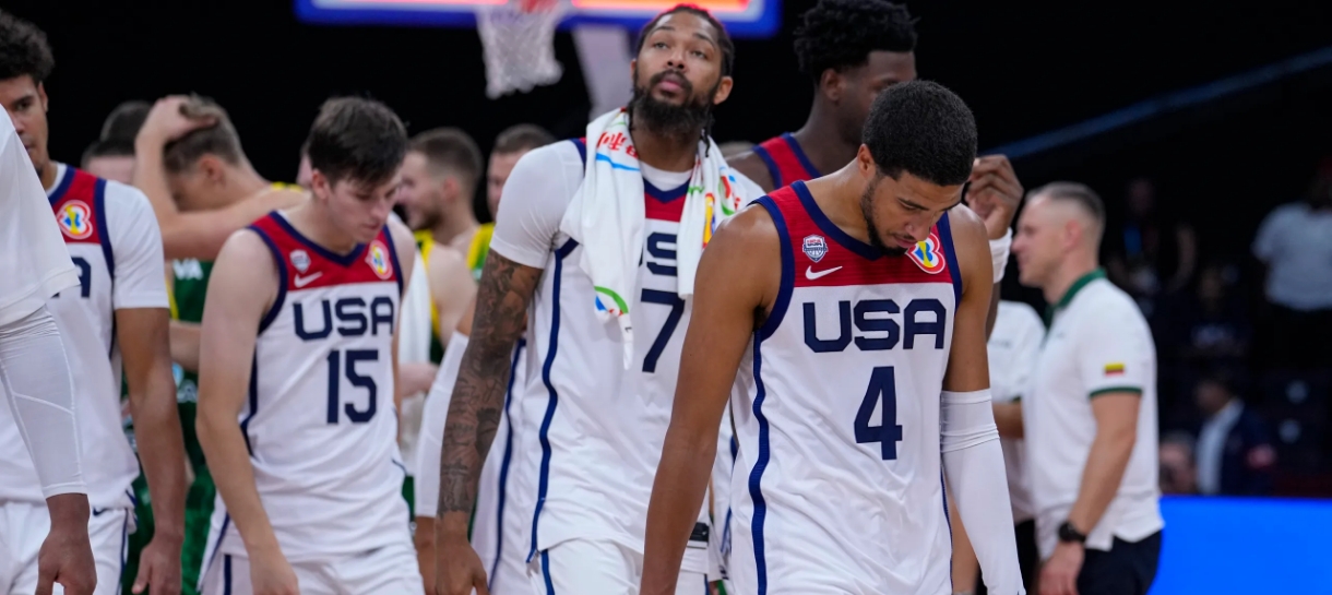 Copa do Mundo FIBA: Reaves tem problemas e Estados Unidos perde a primeira