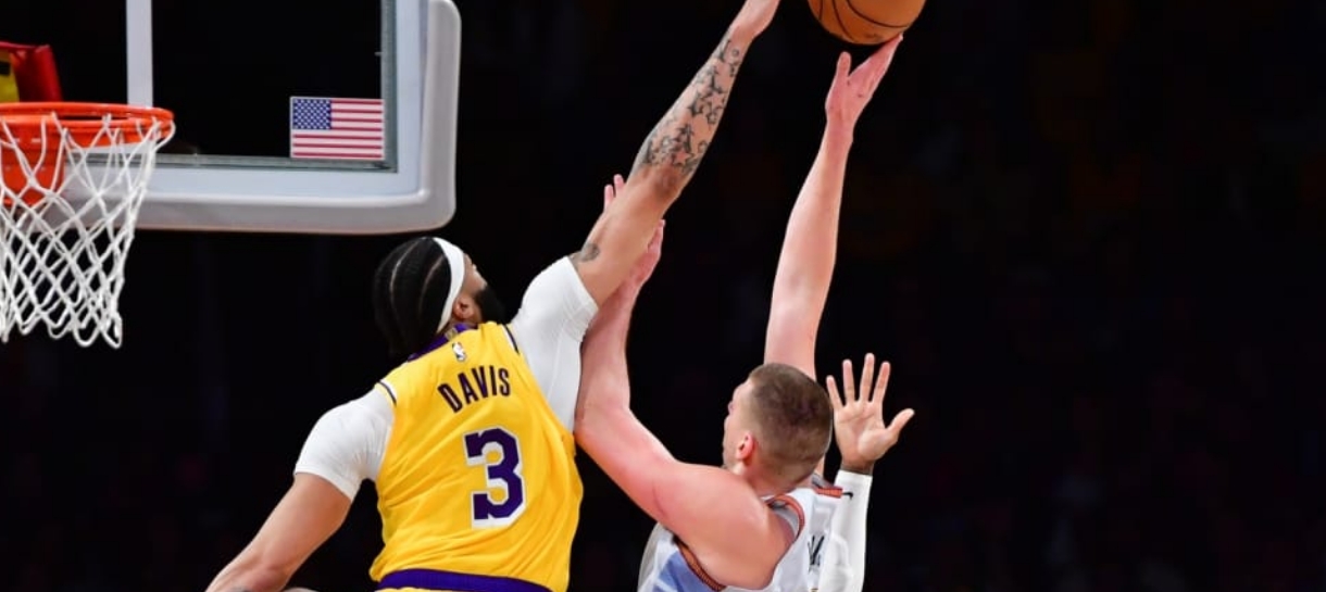 NBA: Anthony Davis pode ser o jogador defensivo do ano na temporada 2023-24?