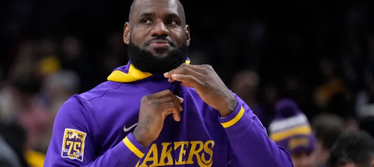 O elenco do Lakers para o início do training camp da NBA