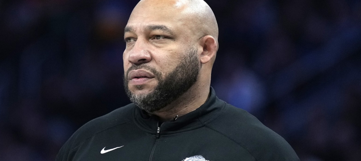 Lakers pode não conseguir usar pivô recém chegado ao time