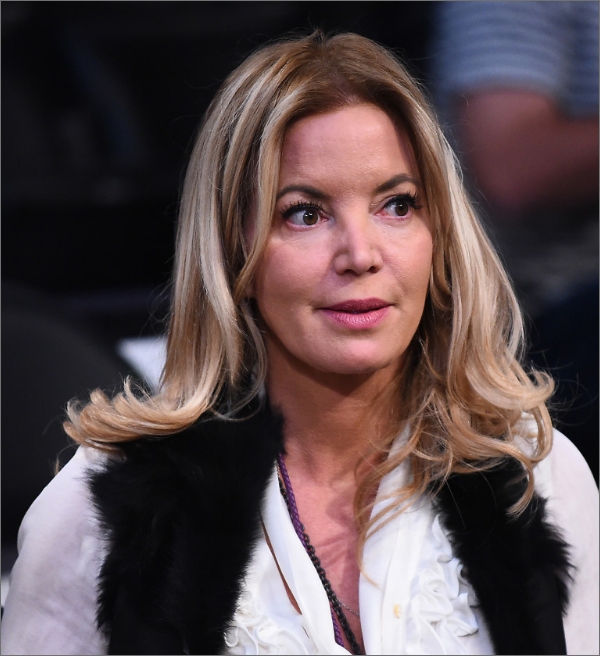 NBA: Jeanie Buss revela que recebeu ameaças de morte da torcida do Lakers