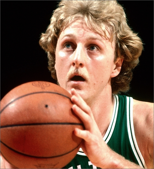 Jeanie Buss diz que série ‘Winning Time’ a ajudou a apreciar Larry Bird