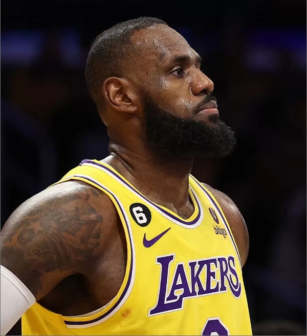 NBA: Lakers tem ótimas notícias em relação a LeBron James