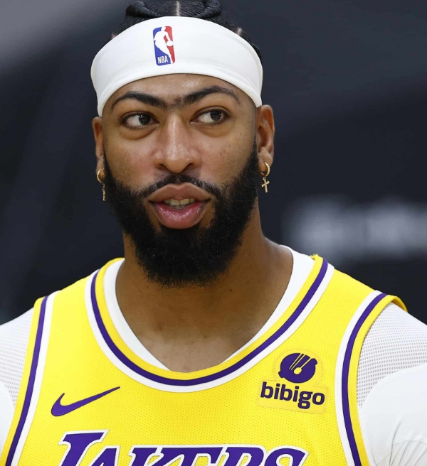 Pesquisa deixa Anthony Davis na quarta colocação entre os melhores defensores da NBA