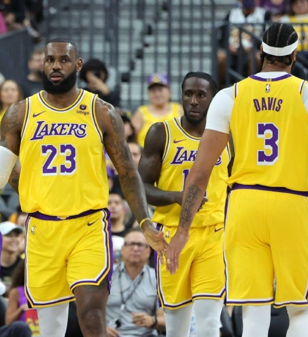 Lakers tem grande notícia rumo ao seu último jogo de pré-temporada contra o Suns