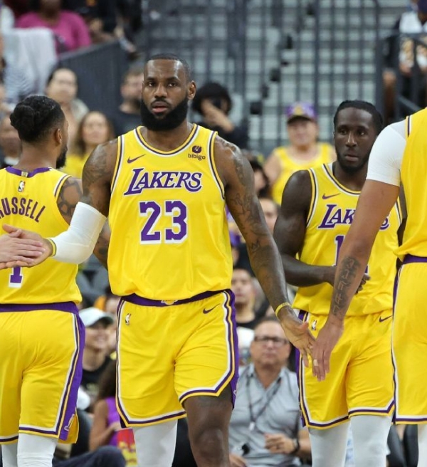 Os salários dos jogadores do Lakers na temporada 2023-24 da NBA