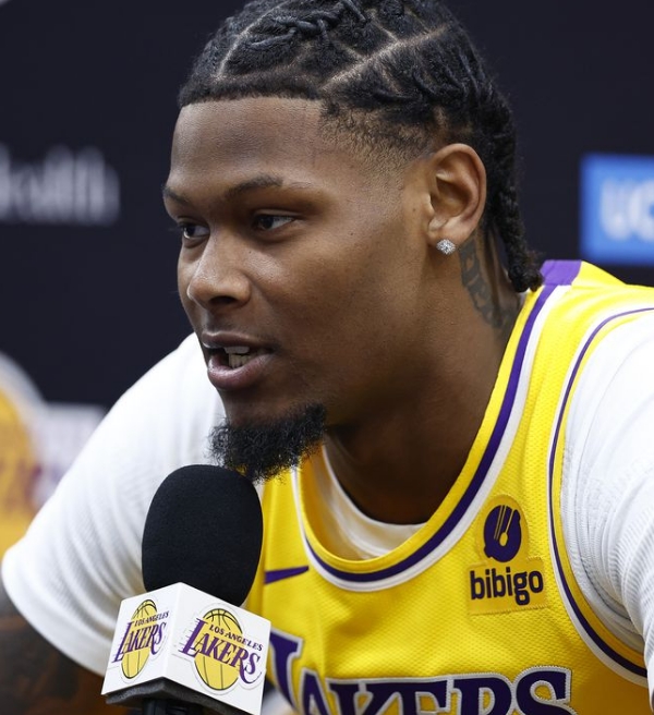 NBA: D’Angelo Russell comenta como tem ajudado Cam Reddish no Lakers