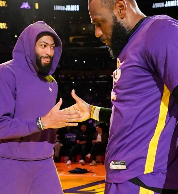 NBA: LeBron e Davis batem recorde no Lakers antes conquistado por Kobe e Shaq