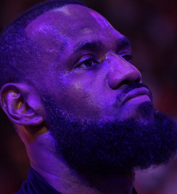 NBA: LeBron James alerta para problema crônico do Lakers nesta temporada