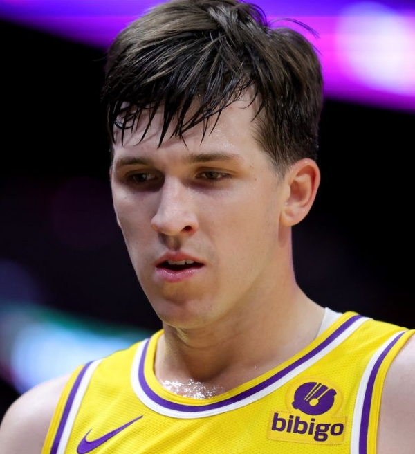 NBA: Austin Reaves assume culpa por jogada crucial na derrota do Lakers para o Mavs