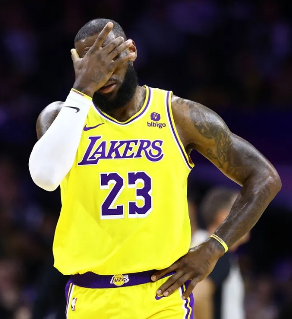 NBA: Lakers é atropelado na Filadélfia sem dó nem piedade