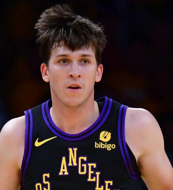 NBA: Anthony Davis e LeBron James explicam confiança em Austin Reaves