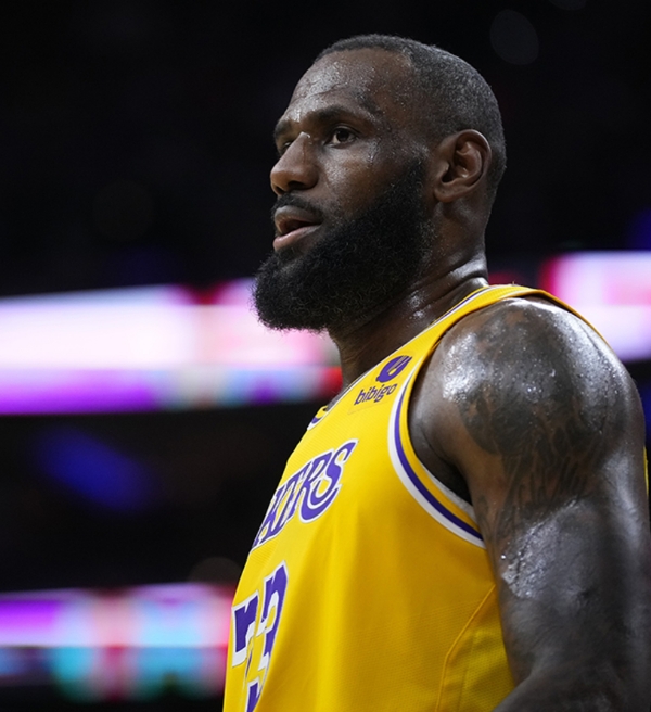 LeBron James revela planos do Lakers após conquista da Copa da NBA