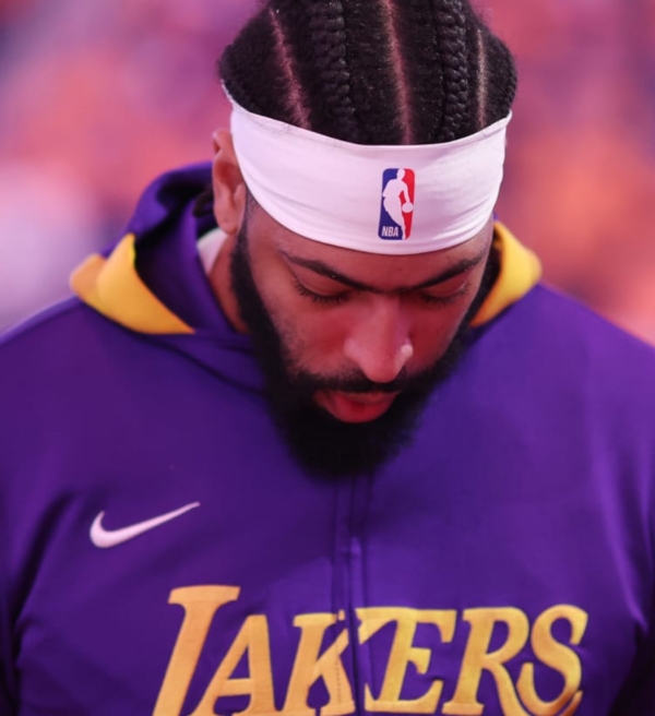 Porque o Lakers jogou sem 3 titulares contra o Spurs