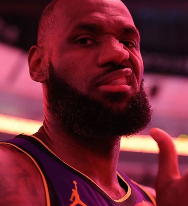 LeBron James explica fracasso do Lakers nos últimos jogos