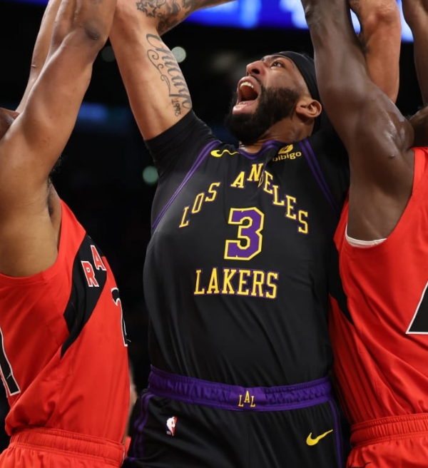 NBA: Lakers faz dever de casa e vence Raptors por um ponto