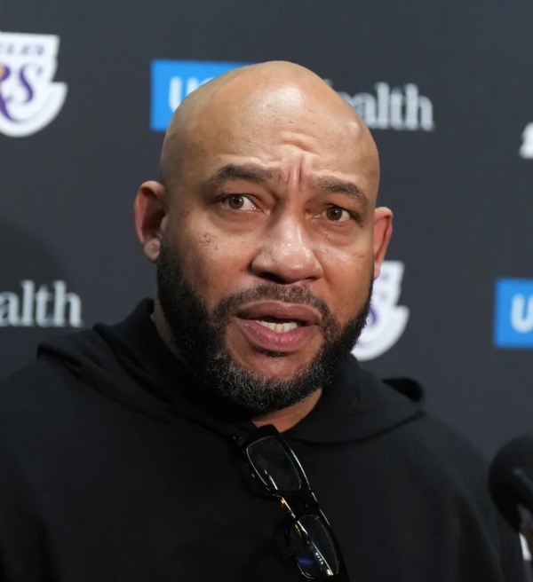 NBA: Darvin Ham chama atenção de seus jogadores após derrota