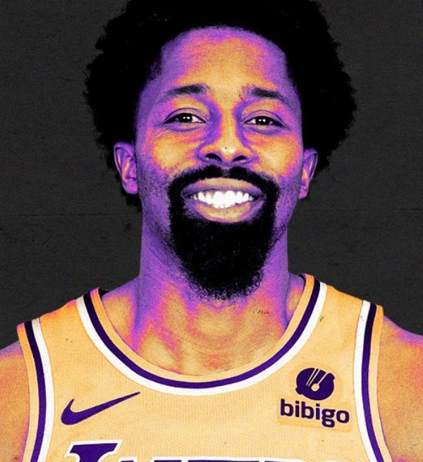 Lakers oficializa a contratação de Spencer Dinwiddie