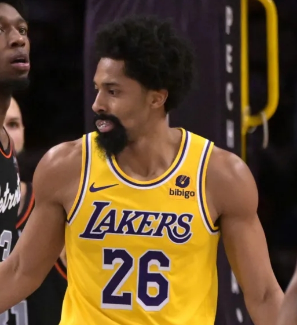 Spencer Dinwiddie fala sobre torcida do Lakers e sua estreia no time