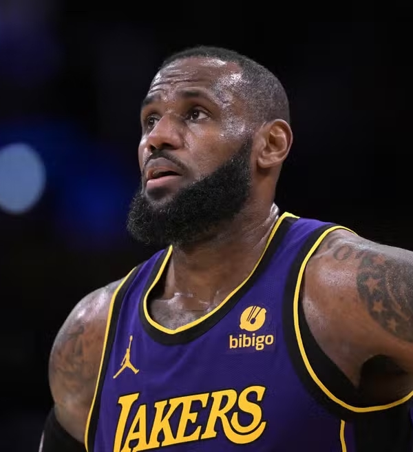 Rich Paul sai em defesa de LeBron James sobre o Torneio de Enterradas da NBA