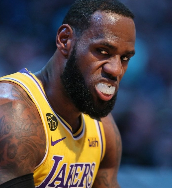 NBA: LeBron James se irrita com críticos do seu filho Bronny
