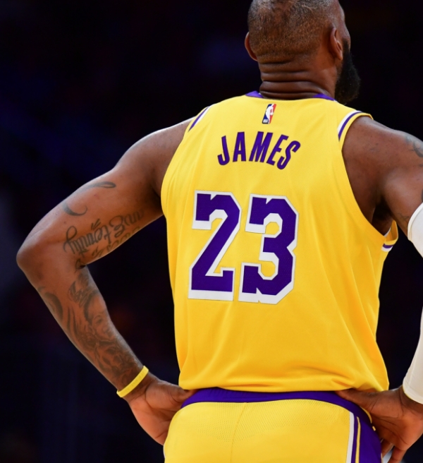 NBA: LeBron James vai jogar hoje pelo Lakers?