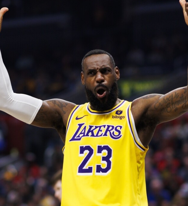 Lakers vence Clippers com virada espetacular e show de LeBron James