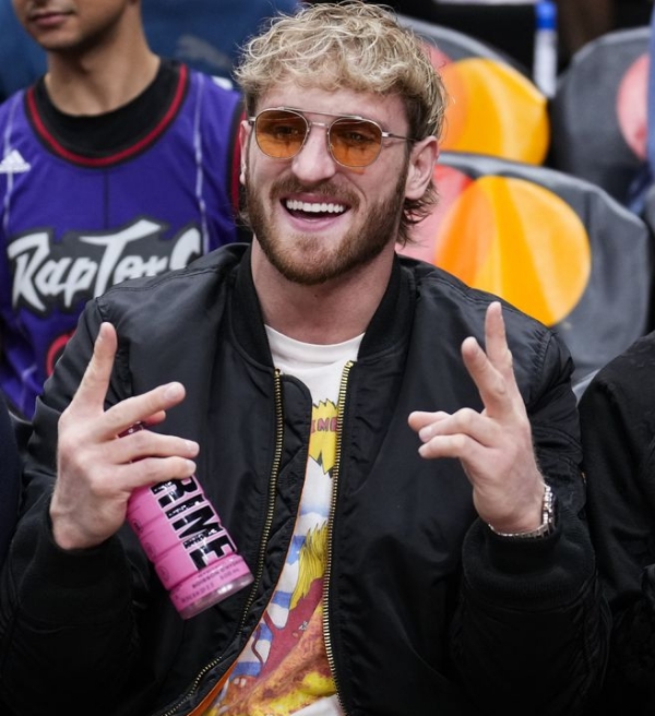 NBA: Lakers assina contrato com Logan Paul e KSI