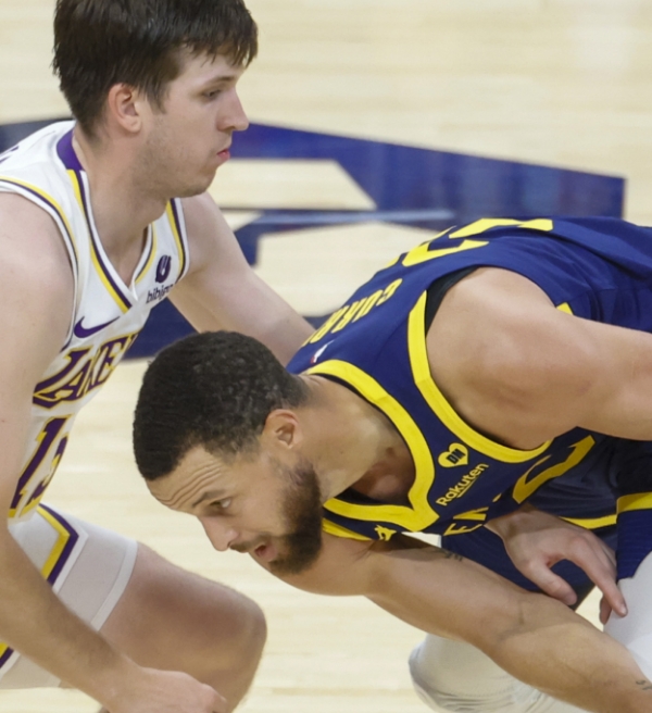 NBA: Anthony Davis sofre lesão e Lakers perde jogo crucial contra o Warriors