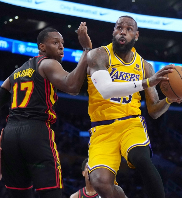 Lakers domina Hawks e vence com facilidade em Los Angeles