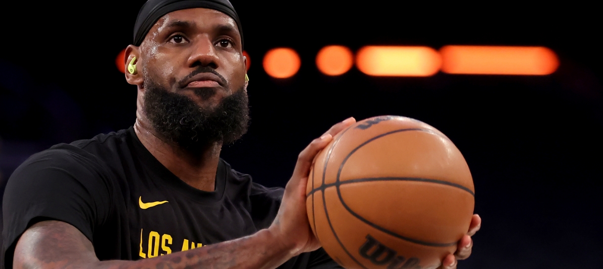 O provável novo contrato de LeBron James para a próxima temporada da NBA
