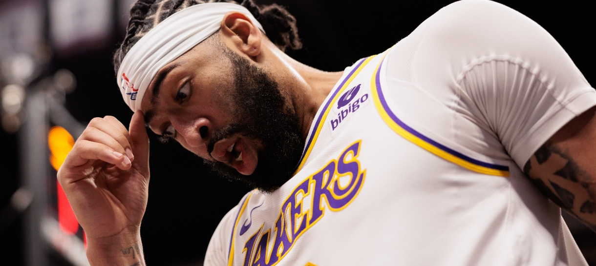 Lakers vai mal no segundo tempo e perde para Nuggets no jogo 1 da série de playoffs