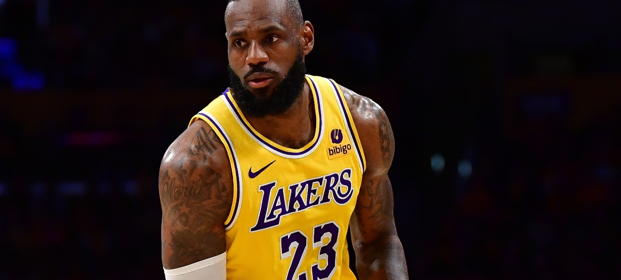 O sacrifício que LeBron James poderia fazer para ser campeão novamente com o Lakers