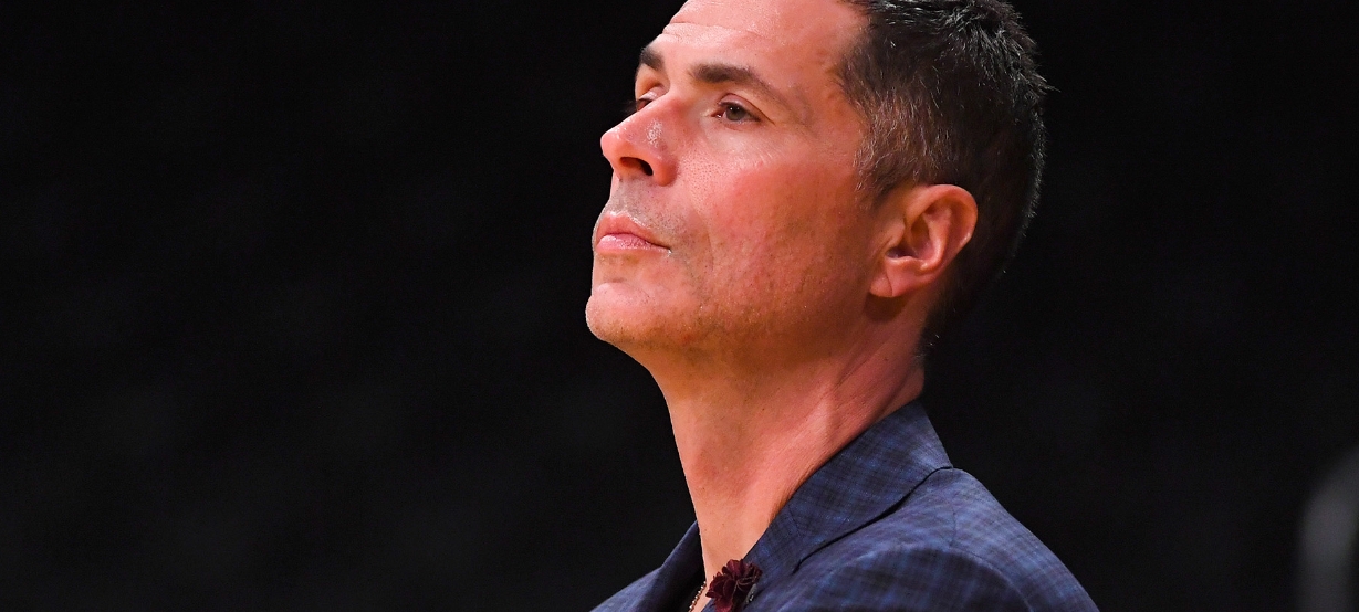 Lakers tem uma opção mais realista para contratação além das estrelas