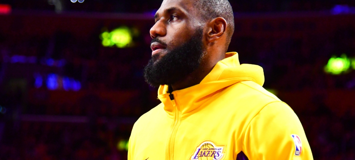 O único time da NBA que realmente pode tirar LeBron James do Lakers