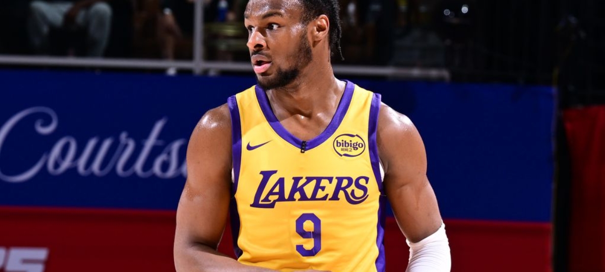 Bronny James joga bem, e Lakers vence na NBA Summer League